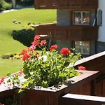 Berghof Garni - The Dom Collection Saas-Fee