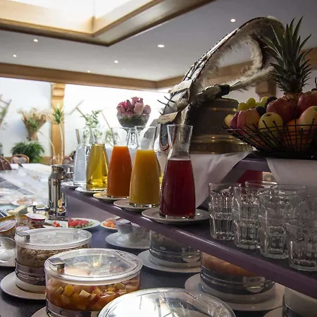 B&B Berghof Garni - The Dom Collection 3*