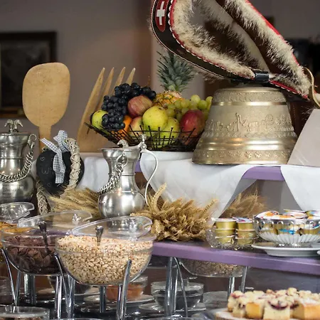 B&B Berghof Garni - The Dom Collection Saas Fee