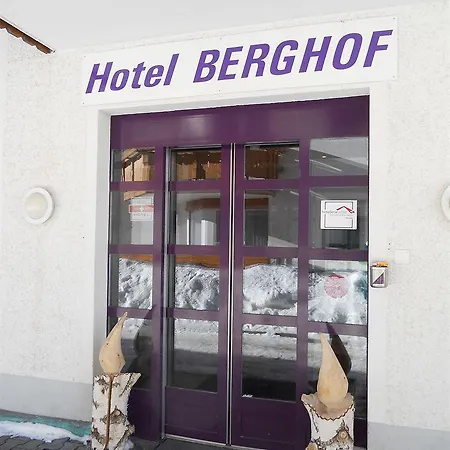 Berghof Garni - The Dom Collection Frühstückspension 3*